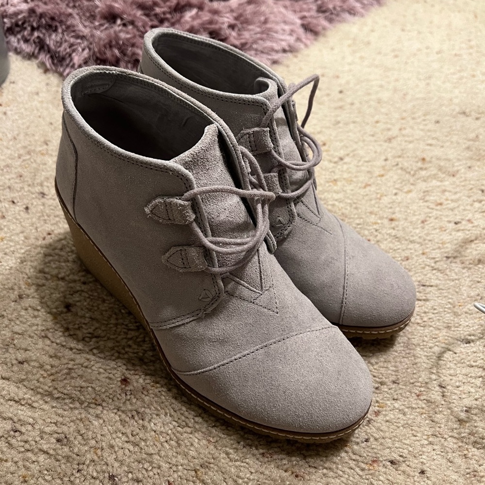 Toms wedges
